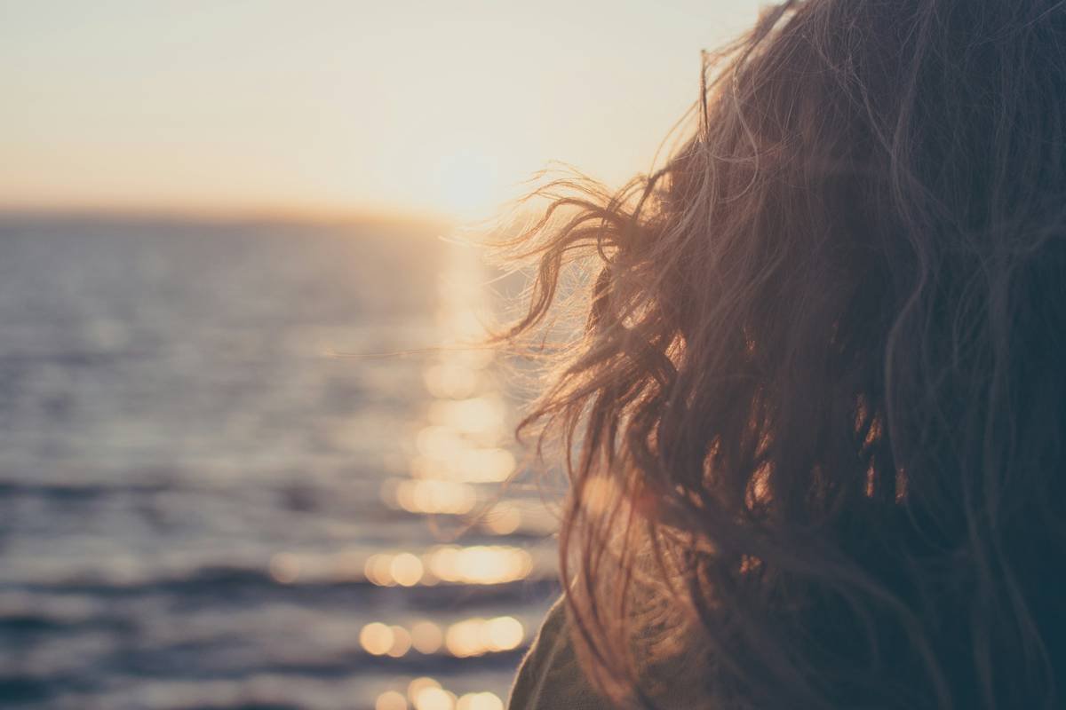 How to Achieve That Dreamy Balayage Hair Glow—Without the Damage