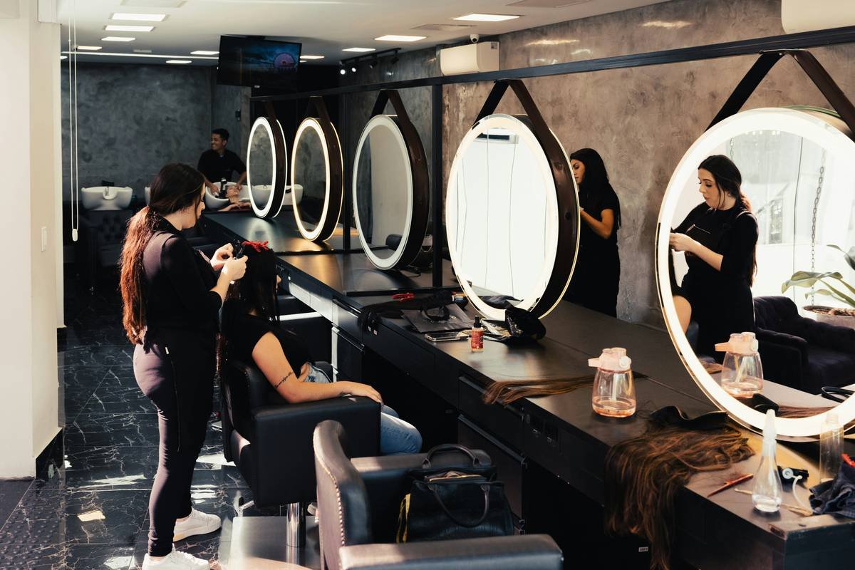 How to Master Balayage Hair Maintenance Without Melting Your Wallet (or Your Color)